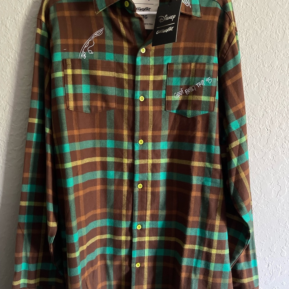 Cakeworthy Disney GOOFY MOVIE Brown and Green Plaid Men's Button-Down Shirt